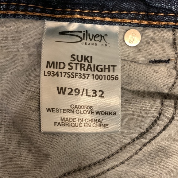 Silver Jeans - Picture 2 of 2